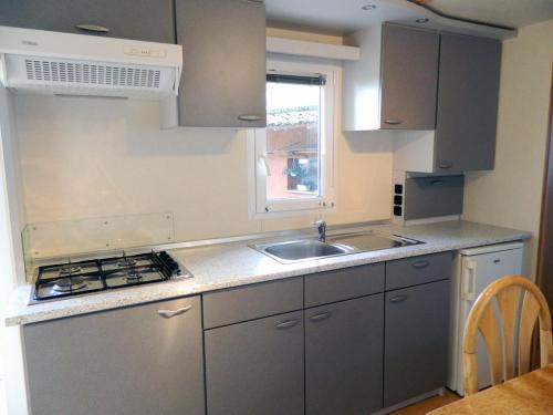 2 bedrooms, 4 beds