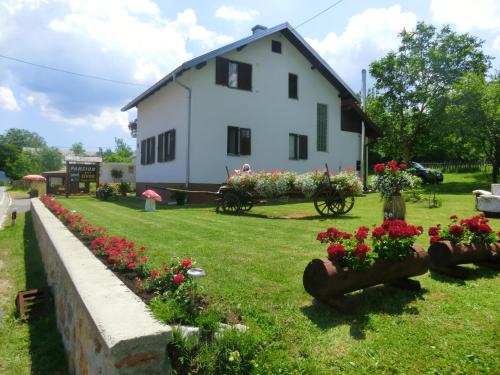 Pansion Izvor - main image