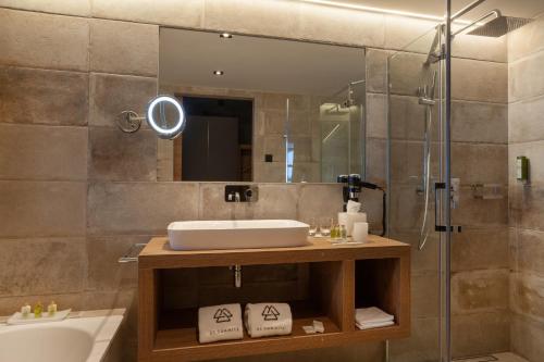 22 Summits Boutique Hotel - image 7