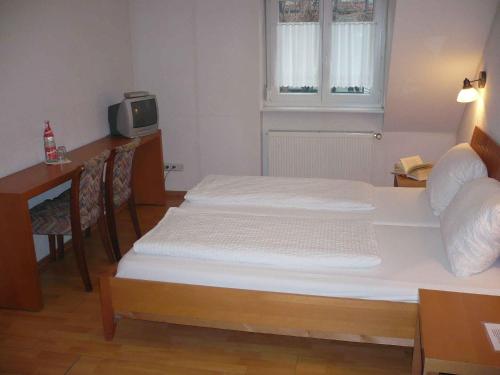 Hotel-Pension Goldene Krone - image 8