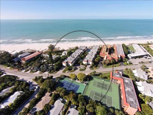 Waters Edge 205S Condo - image 3