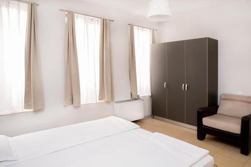 Hotel Niky - image 4