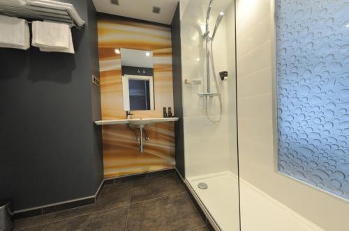 Double or Twin Room with Extra Bed