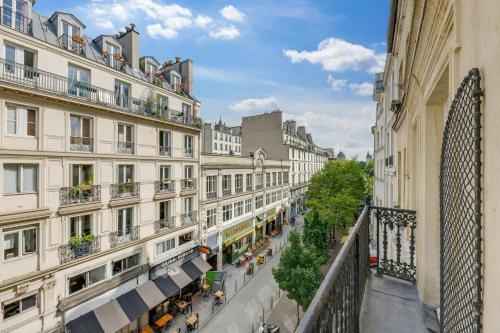Châtelet, rue Saint Denis 25 - ID 308