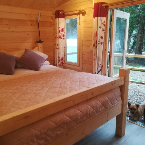 Dunmore Gardens Log Cabins 3