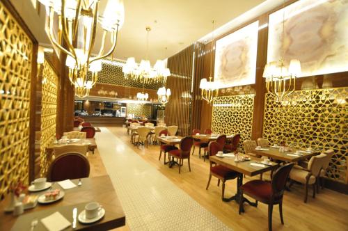 Restaurant, Suite Hotel Casa Diamond in Casablanca