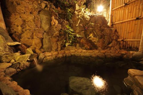 Japanese-Style Twin Room with Shared Bathroom