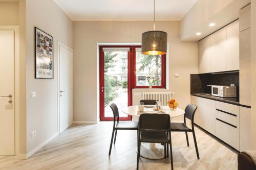 GuestHost - Maggiore Residence Flats 5