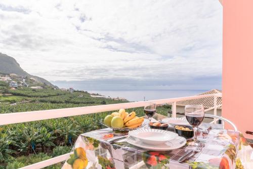  Casa Annie, Unterkunft in Arco da Calheta