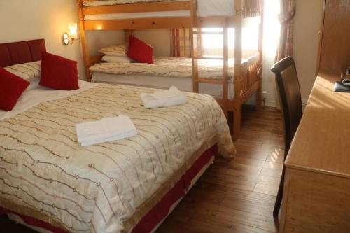 Barry House - image 11