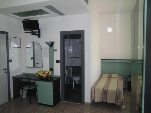 Hotel Palm Beach - image 3