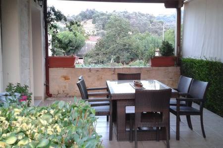 Olive Tree House gîte à louer Palé