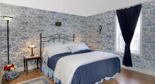 1 queen bed