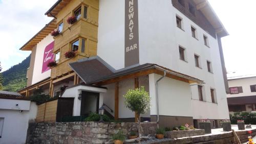 Hotel Toni - image 14
