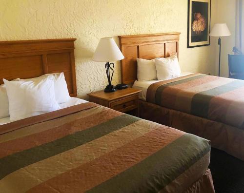 Pima Inn Suites at Talking Stick Pima Inn Suites at Talking Stick is a popular choice amongst travelers in Phoenix (AZ), whether exploring or just passing through. The property has everything you need for a comfortable stay. Wi-Fi in