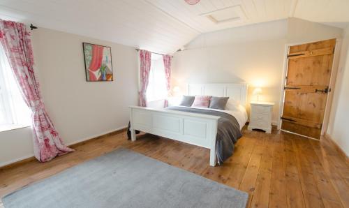 Berry Cottage Croyde - Sleeps 7-9 - Dog Friendly - Optional Hot Tub Hire gîte à louer Braunton Burrows