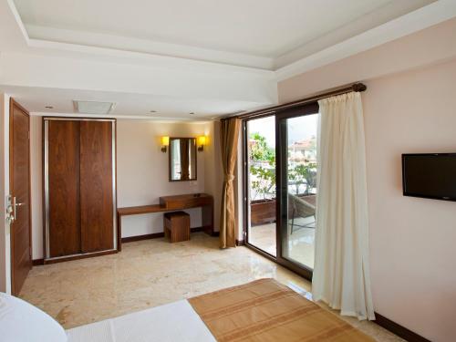 2 twin beds