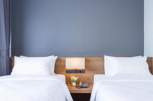 Icon Park Hotel, Chiang Mai- SHA Extra Plus Room Type - Deluxe Twin Room with No Window