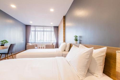 Icon Park Hotel, Chiang Mai- SHA Extra Plus Room Type - Premier Twin Room