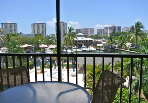 Santa Maria Harbour Resort 302 - Weekly Condo