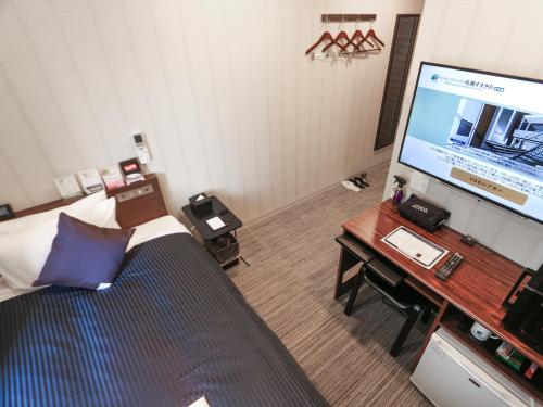 Hotel Livemax Sapporo Susukino Room Type - Economy Double Room with Small Double Bed - Smoking