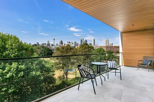Close to Sydney CBD this bright north facing apartment enjoys a relaxing Parkside Setting with impressive city views - MEZZO - image 8