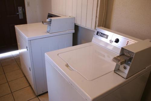Best Budget Inn Anaheim – Anaheim, CA