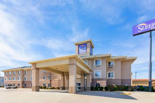 Sleep Inn & Suites Near Fort Cavazos