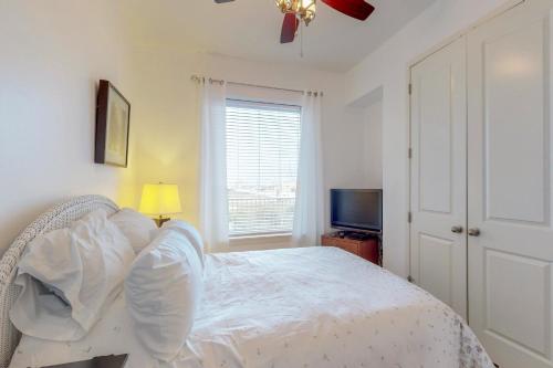 Las Marinas #405 - image 3