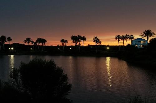 1000 Cinnamon Beach - image 4