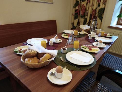 Gästehaus Schloss Bernau in Fischlham