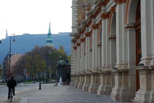 Hotel Orion Várkert - image 2