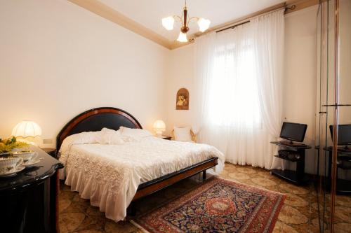  Room Cavour, nearby Cinqueterre, La Spezia bei Corvara