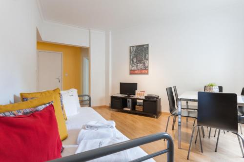 FLH Cosy Apartment in Lapa, Lisbon (photo 11)