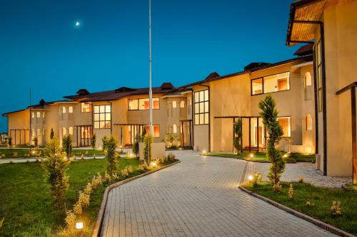 Dārzs, Anaklia Resort by Pratap's Signature in Ganarjiis Mukhuri