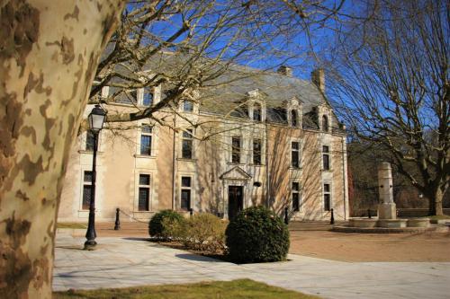Château de la Menaudière Hotel de charme Saint-Georges-sur-Cher