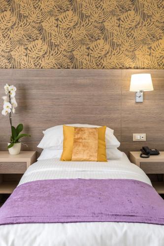 Hotel Mondo - image 9