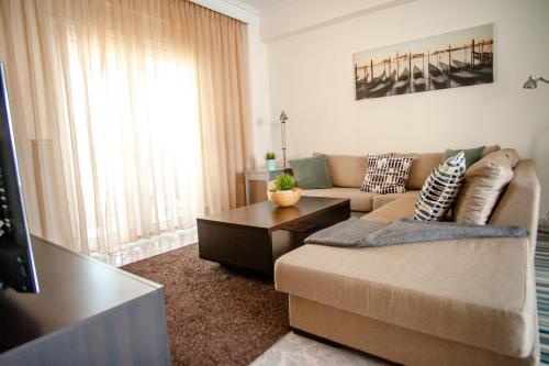 Aegean Family Apartment in Peraia
