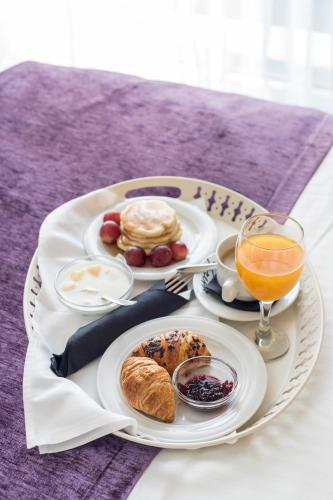 Hotel Mondo - image 5