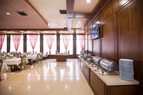 Restaurant, Hotel Russia in Tsaghkadzor
