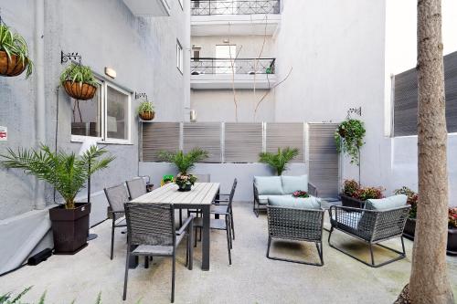 Hercules Residence Room Type - Superior Apartment