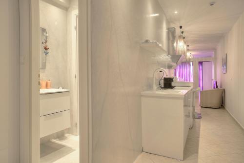 Downtown Glyfada smart apartment - main image