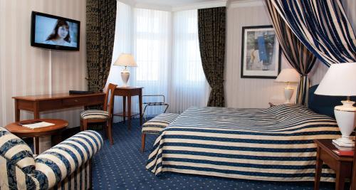 room detail thumbnail 0