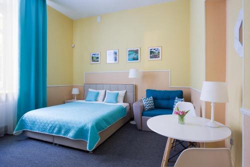 Iskra Hotel near Auróra cirkáló