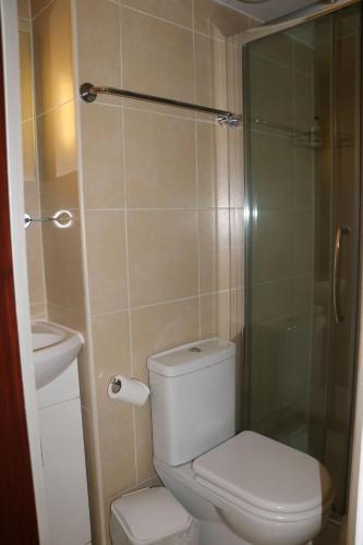 Barry House - image 14