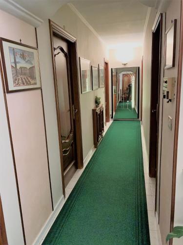 HOTEL ELENA, Turin bei Settimo Torinese