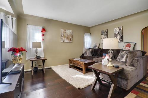 Book Cheap Hotels Around Conant Gardens Detroit Triphobo