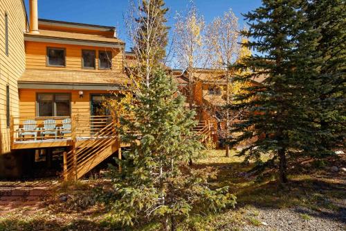 Spruce Point Townhouse in Frisco, USA