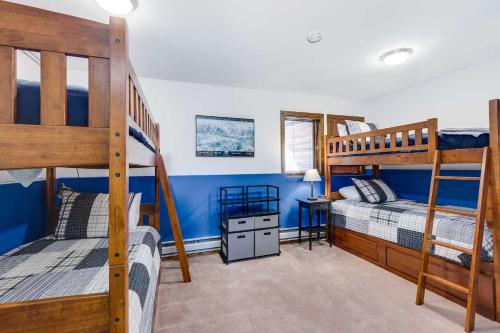 Spruce Point Townhouse in Frisco, USA