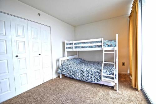Century I 702 - image 4